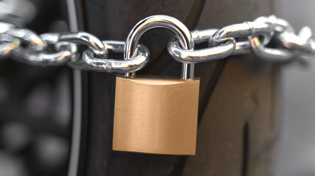 Auto sequestrata senza assicurazione: come gestire la rottamazione